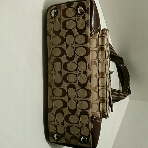 Coach Hampton Tan Signature Zip Satchel - LN - Picture 8 of 8